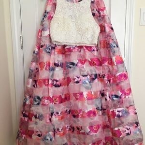 Lehanga with crop white crop top